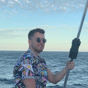 Meet your Posher, Ariold